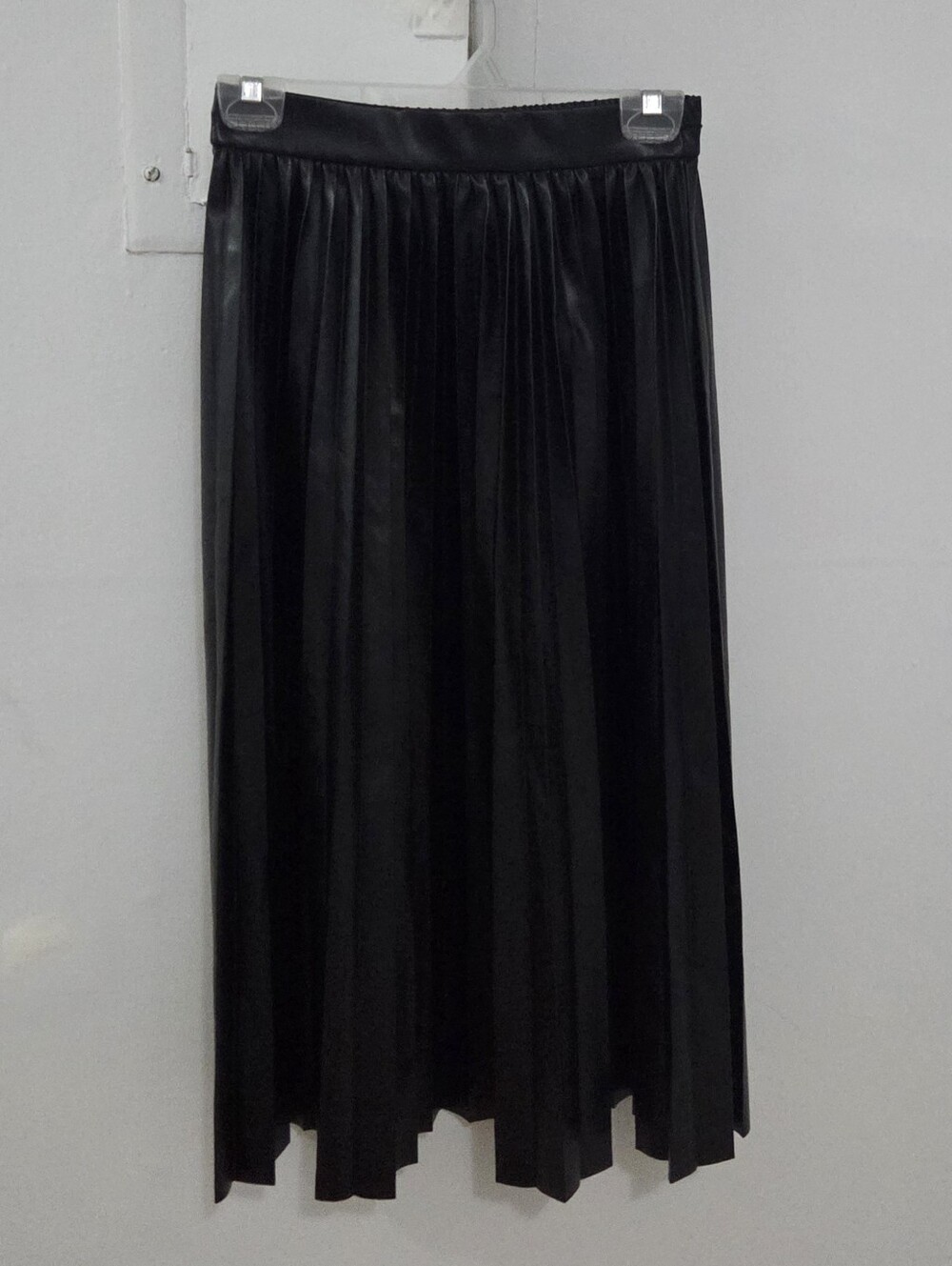Sincerely Jules Pleated Faux Leather Midi Skirt